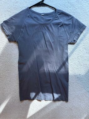 lululemon athletica Black Short Sleeve Athletic Tee